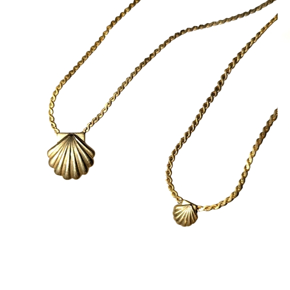 Childs Seashell Set - Necklace+ Bracelet Goldtone - Picture 2 of 8